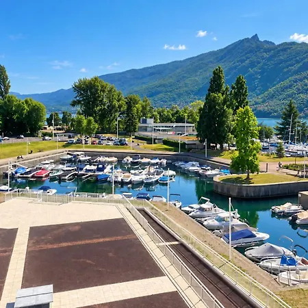 Au Bord De La Marina D'aix-les-bains Pour 2 Personnes Appartement