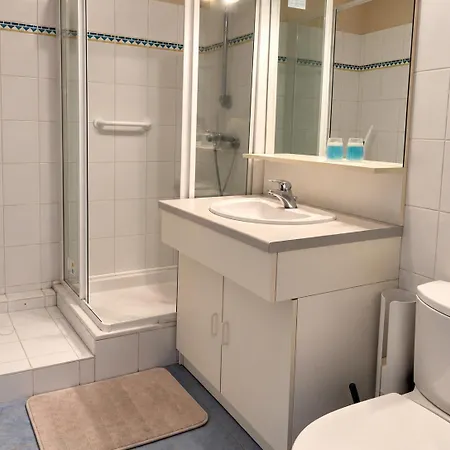Au Bord De La Marina D'aix-les-bains Pour 2 Personnes Appartement